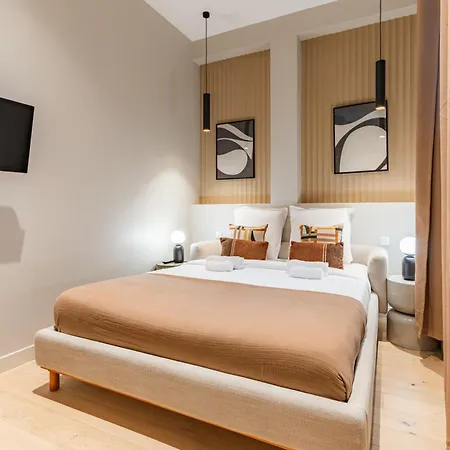 Elegant 3-room Air-conditioned In The Heart Of 10 Apartment *
