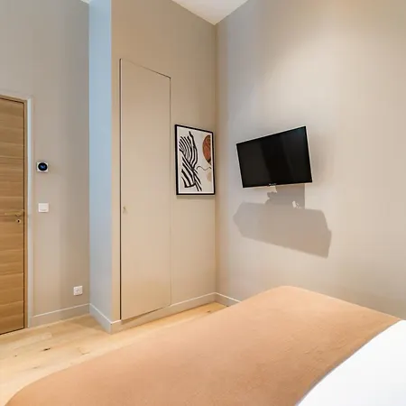 Elegant 3-room Air-conditioned In The Heart Of 10 * Paris