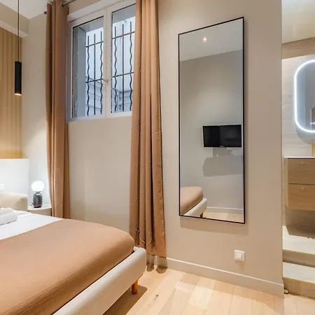 Elegant 3-room Air-conditioned In The Heart Of 10 Apartment Paris