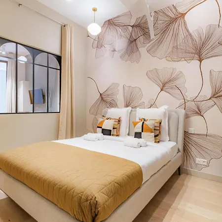 Elegant 3-room Air-conditioned In The Heart Of 10 Paris